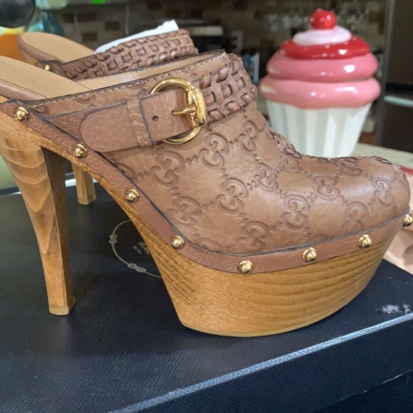 - Gucci clogs - Picture 8 of 15